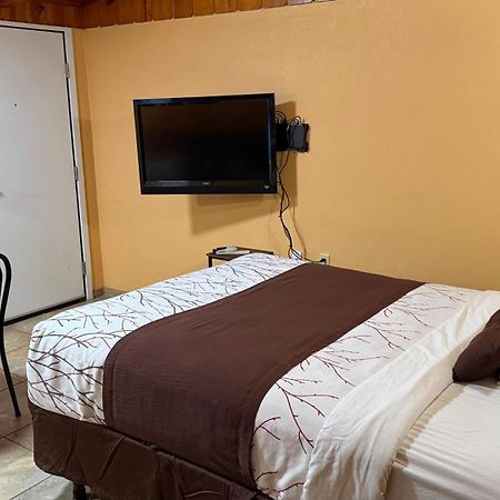 Apple Inn Motel เชอลาน ภายนอก รูปภาพ