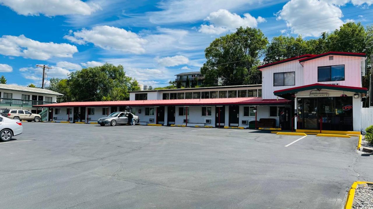 Apple Inn Motel เชอลาน ภายนอก รูปภาพ