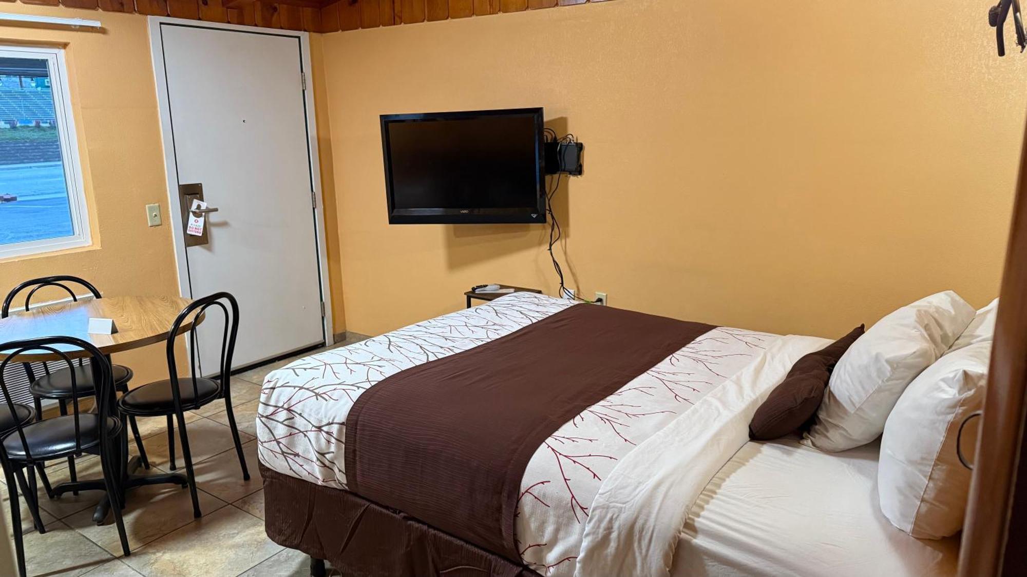 Apple Inn Motel เชอลาน ภายนอก รูปภาพ