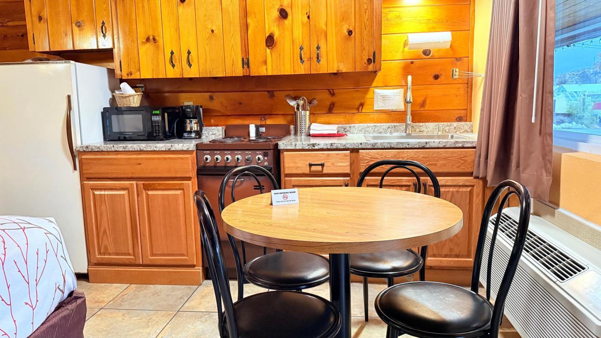 Apple Inn Motel เชอลาน ภายนอก รูปภาพ